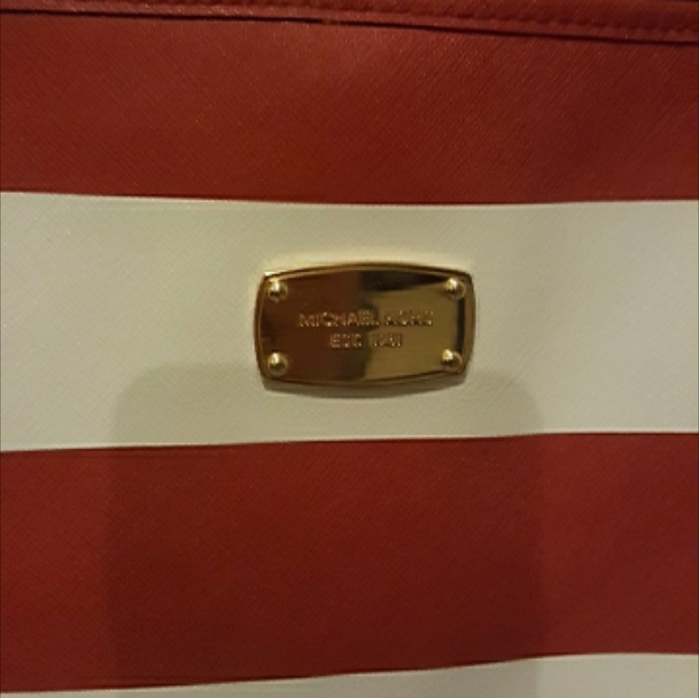 Authentic MICHAEL KORS purse - Picture 3 of 4